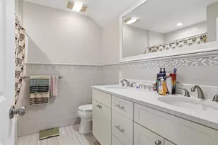34 Meadow Ln, Amityville, NY 11701 - Photo 23