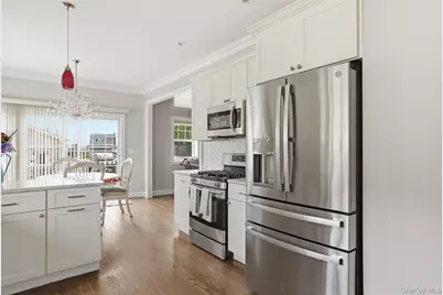 34 Meadow Lane, Amityville, NY 11701 - Photo 11