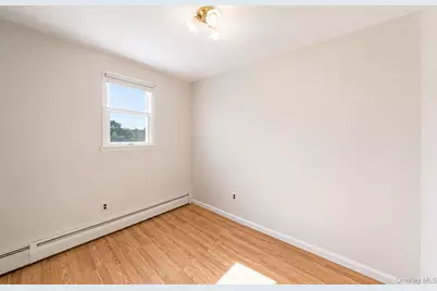 120 Ranch Lane, Levittown, NY 11756 - Photo 35