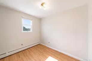 120 Ranch Ln, Levittown, NY 11756 - Photo 35