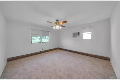 120 Ranch Lane, Levittown, NY 11756 - Photo 31