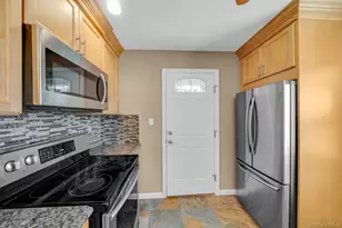 120 Ranch Ln, Levittown, NY 11756 - Photo 17