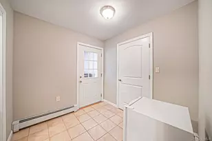 120 Ranch Ln, Levittown, NY 11756 - Photo 23