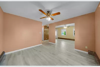 120 Ranch Lane, Levittown, NY 11756 - Photo 19