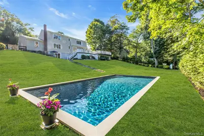 1380 Jackson Landing, Mattituck, NY 11952 - Photo 1