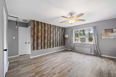 224-02 Stronghurst Avenue #208, Queens Village, NY 11427 - Photo 3