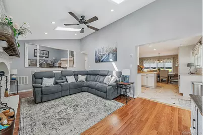 30 Pinewood Drive, Commack, NY 11725 - Photo 9