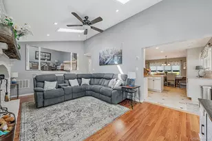 30 Pinewood Dr, Commack, NY 11725 - Photo 9