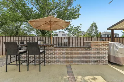 7814 Langdale Street, Floral Park, NY 11040 - Photo 31