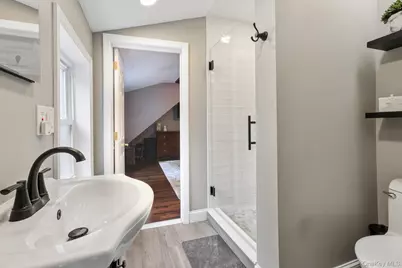 512 Westlake Drive, Valhalla, NY 10595 - Photo 25