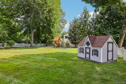 512 Westlake Drive, Valhalla, NY 10595 - Photo 39