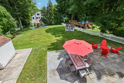 512 Westlake Drive, Valhalla, NY 10595 - Photo 45