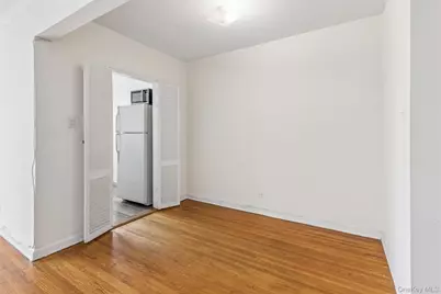 123-35 82nd Road #5U, Kew Gardens, NY 11415 - Photo 3