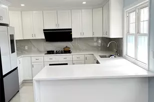 238 Jerome St, Syosset, NY 11791 - Photo 3