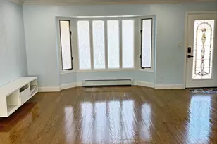 238 Jerome St, Syosset, NY 11791 - Photo 5
