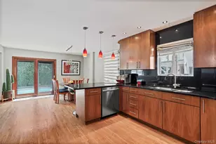 268 Ardsley St, New York, NY 10306 - Photo 7