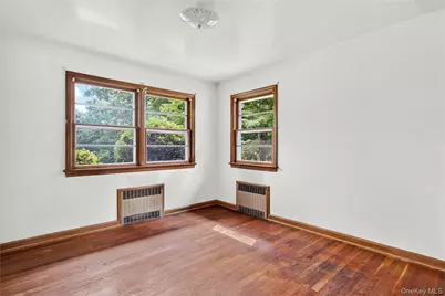 31 Orchard Farm Road, Port Washington, NY 11050 - Photo 21