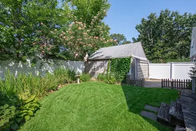1640 Roosevelt Street, Baldwin, NY 11510 - Photo 19