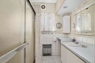 1640 Roosevelt St, Baldwin, NY 11510 - Photo 11