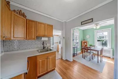 74 Fairview Avenue, Islip Terrace, NY 11752 - Photo 9