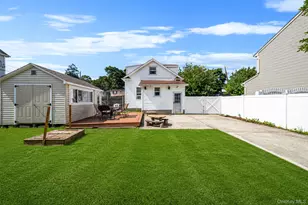 74 Fairview Ave, Islip Terrace, NY 11752 - Photo 21