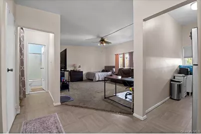 267 N Newbridge Road #2D, Levittown, NY 11756 - Photo 3