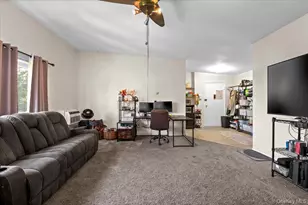 267 N Newbridge Rd, Levittown, NY 11756 - Photo 7