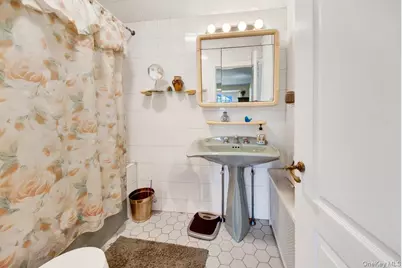 140 Westchester Avenue, Tuckahoe, NY 10707 - Photo 15