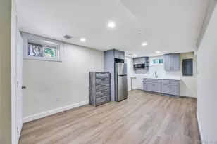 71 Penn St, Lake Grove, NY 11755 - Photo 21