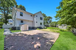 71 Penn St, Lake Grove, NY 11755 - Photo 25