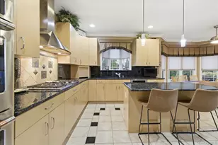 3056 Valentine Pl, Wantagh, NY 11793 - Photo 13