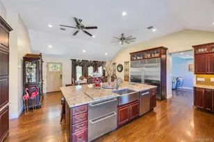 158 South St, Manorville, NY 11949 - Photo 9