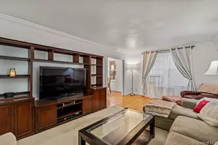 72-10 112th St, Forest Hills, NY 11375 - Photo 7