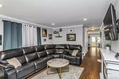 63 Teed Street, South Huntington, NY 11746 - Photo 5