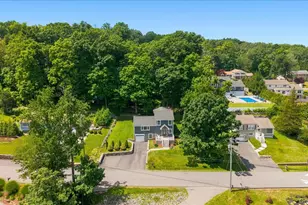 2053 Allan Ave, Yorktown Heights, NY 10598 - Photo 27