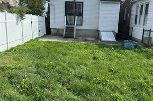 1519 Gillespie Ave, Bronx, NY 10461 - Photo 11