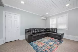21 Bruce Ln, Farmingdale, NY 11735 - Photo 23