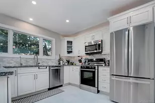 9 Prospect Pl, Suffern, NY 10901 - Photo 9
