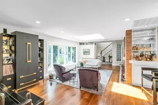 18 Regent Pl, Roslyn, NY 11576 - Photo 9