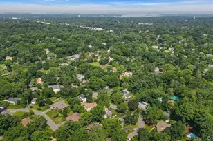 18 Regent Pl, Roslyn, NY 11576 - Photo 45