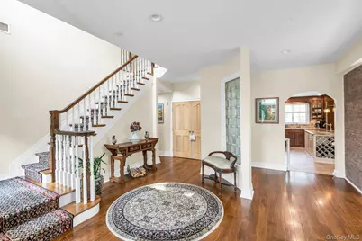 18 Regent Place, Roslyn, NY 11576 - Photo 7