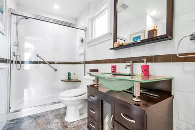 18 Regent Place, Roslyn, NY 11576 - Photo 33