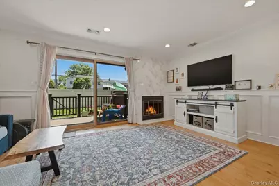 16 Balsam Court, Wantagh, NY 11793 - Photo 11