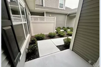 79 Willow Circle, Coram, NY 11727 - Photo 23