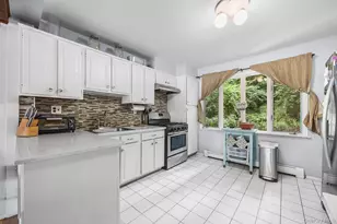 24 Scenic Cir, Croton on Hudson, NY 10520 - Photo 11