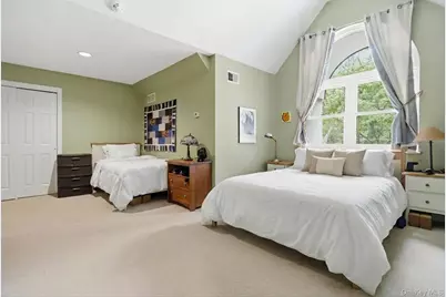 90 Lakeside Lane, Westhampton, NY 11977 - Photo 15
