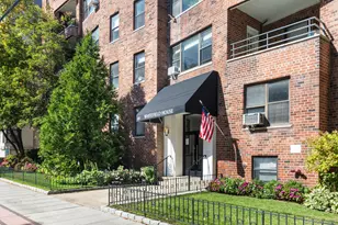 325 Main St, White Plains, NY 10601 - Photo 23