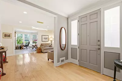 323 Baltustrol Circle, Roslyn, NY 11576 - Photo 9