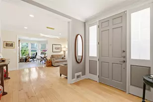 323 Baltustrol Cir, Roslyn, NY 11576 - Photo 9