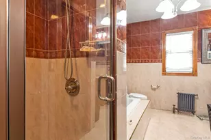 130-71 226th St, Springfield Gardens, NY 11413 - Photo 13